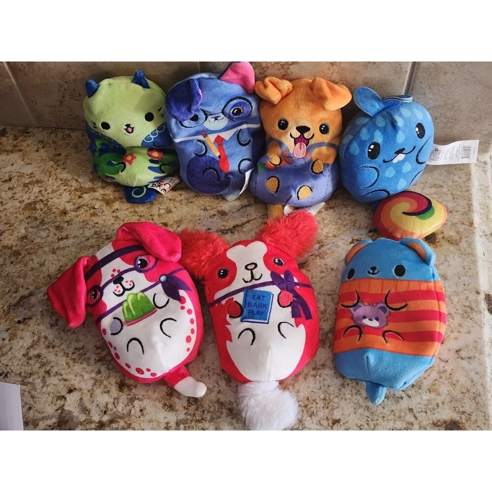 Squishville Lot 7 Dog vs Squirrels Cat vs Pickles Brenda Victoria Gary Tamburi